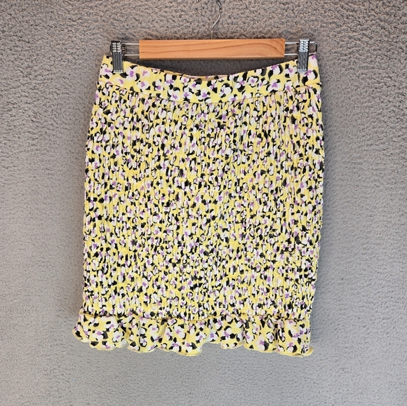 Vero Moda Olia Floral Smocked Mini Skirt Sz M Womens - Picture 1 of 10